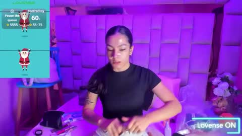 Snapshot of gisell_squirt chatting on 11-20-25, 12:27 gisell_squirt online show from 11-20-25, 12:27