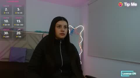 Snapshot of gisell_tay chatting on 10-11-25, 03:54 gisell_tay online show from 10-11-25, 03:54