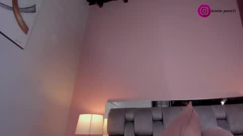 Snapshot of giselle_joness1 chatting on 03-05-25, 12:55 Giselle online show from 03-05-25, 12:55