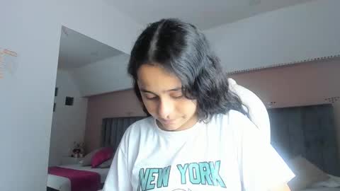 Snapshot of giselle_roldan chatting on 09-26-25, 04:05 GISELLE ROLDAN online show from 09-26-25, 04:05