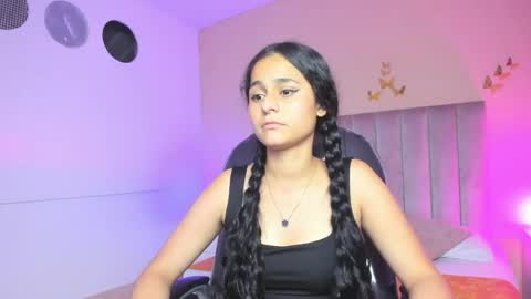 GISELLE ROLDAN online show from 04-21-26, 04:41