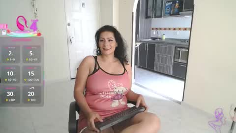 Snapshot of gisellecarter_ chatting on 11-18-25, 01:59 Giselle online show from 11-18-25, 01:59