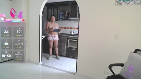 Snapshot of gisellecarter_ chatting on 11-19-25, 01:55 Giselle online show from 11-19-25, 01:55