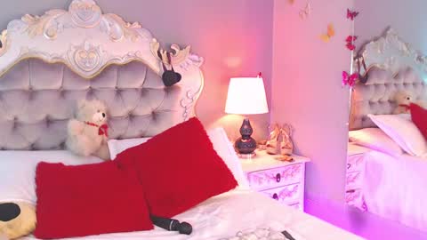 GiselleNoah online show from 01-25-25, 12:58