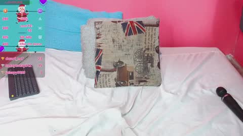 Gissell Saenz online show from 12-14-24, 02:56