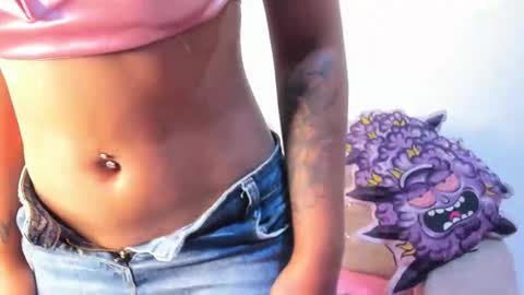 Snapshot of giuliacash chatting on 09-17-25, 10:39 GiuliaCash online show from 09-17-25, 10:39