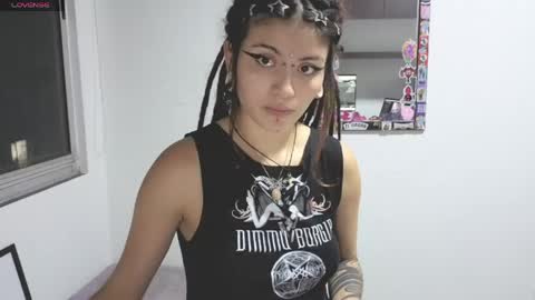 Giulietta online show from 04-21-26, 01:07