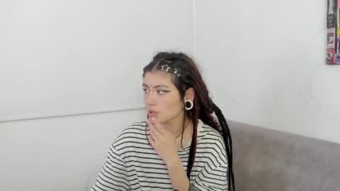 Snapshot of giulietta_mon chatting on 05-26-26, 07:59 Giulietta online show from 05-26-26, 07:59