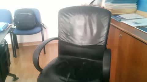 giuseppevai1 online show from 11-19-25, 11:21