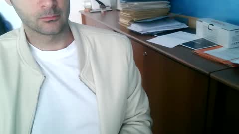 Snapshot of giuseppevai1 chatting on 05-02-26, 09:03 giuseppevai1 online show from 05-02-26, 09:03