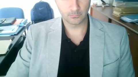 Snapshot of giuseppevai1 chatting on 05-19-26, 08:42 giuseppevai1 online show from 05-19-26, 08:42