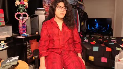 Snapshot of glaceon9 chatting on 02-01-25, 12:05 glaceon9 online show from 02-01-25, 12:05