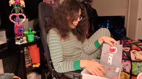 Snapshot of glaceon9 chatting on 02-02-25, 04:48 glaceon9 online show from 02-02-25, 04:48