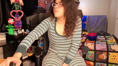 Snapshot of glaceon9 chatting on 02-02-25, 06:53 glaceon9 online show from 02-02-25, 06:53