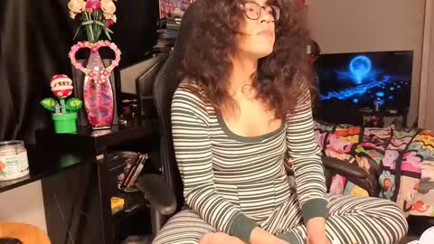 Snapshot of glaceon9 chatting on 02-18-25, 09:54 glaceon9 online show from 02-18-25, 09:54