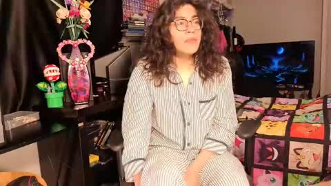 Snapshot of glaceon9 chatting on 02-19-25, 09:17 glaceon9 online show from 02-19-25, 09:17