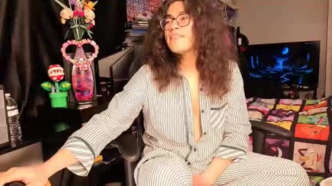 Snapshot of glaceon9 chatting on 02-19-25, 12:22 glaceon9 online show from 02-19-25, 12:22