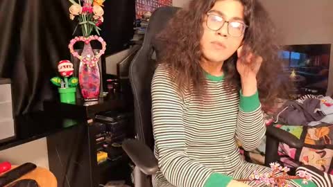 Snapshot of glaceon9 chatting on 02-20-25, 12:25 glaceon9 online show from 02-20-25, 12:25