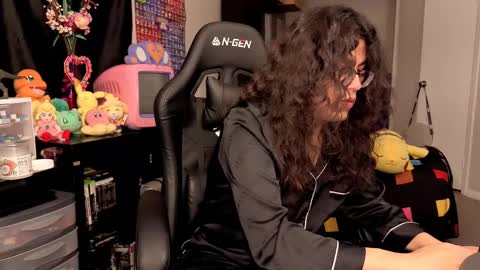 Snapshot of glaceon9 chatting on 10-01-25, 02:34 glaceon9 online show from 10-01-25, 02:34