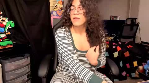 Snapshot of glaceon9 chatting on 11-13-25, 03:11 glaceon9 online show from 11-13-25, 03:11