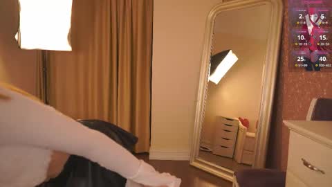 Call me Daisy online show from 12-19-25, 04:19