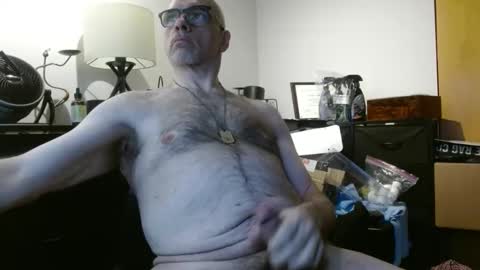 glaikind925958 online show from 04-04-26, 03:49