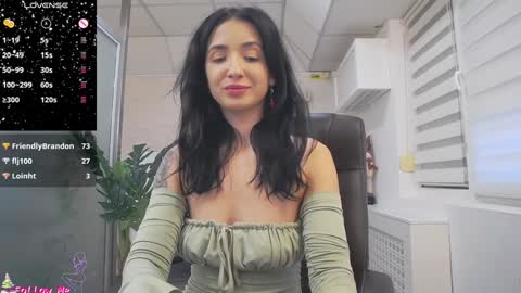 Snapshot of glamkate chatting on 12-09-24, 10:11 online show from 12-09-24, 10:11