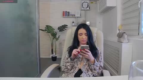 Snapshot of glamkate chatting on 03-07-25, 10:24 online show from 03-07-25, 10:24