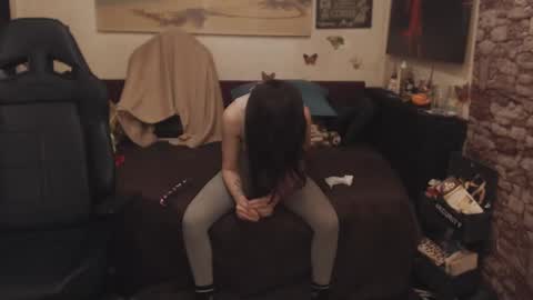 Snapshot of glamourhottie chatting on 03-12-25, 09:12 Glamourhottie online show from 03-12-25, 09:12