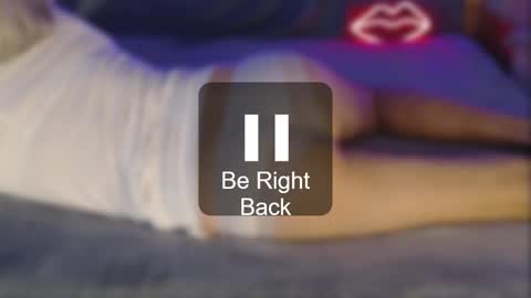 Snapshot of glan_do_line chatting on 12-23-24, 09:16 Pauline online show from 12-23-24, 09:16