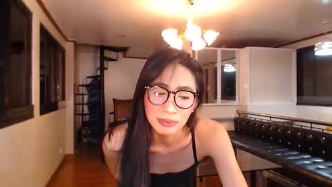 gleiahong online show from 10-15-25, 12:27