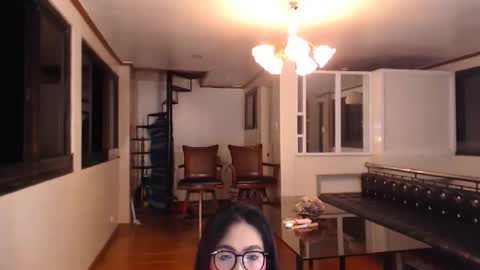 gleiahong online show from 10-19-25, 04:51