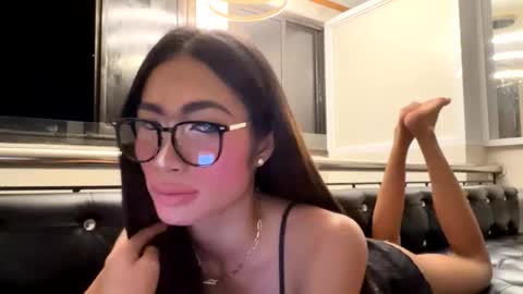 gleiahong online show from 04-26-26, 02:26