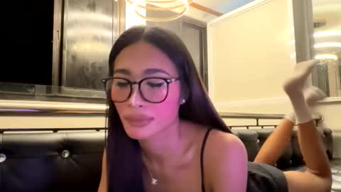 gleiahong online show from 05-17-26, 12:45