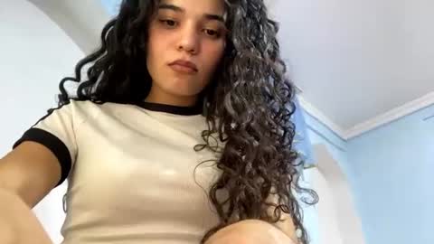 Elly online show from 07-19-26, 05:00