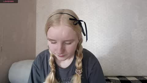 Laura online show from 05-05-26, 07:16