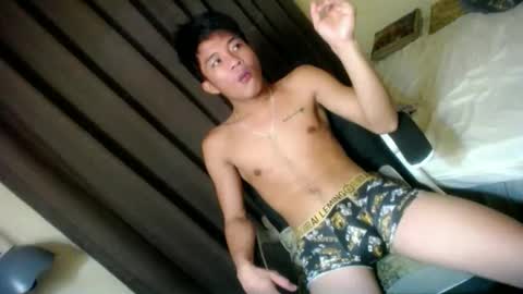 glenndou_daxs online show from 09-28-25, 02:55