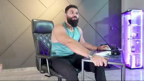 Matthew .. for short call me Matt online show from 12-05-24, 04:53