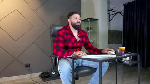 Matthew .. for short call me Matt online show from 02-09-25, 05:19