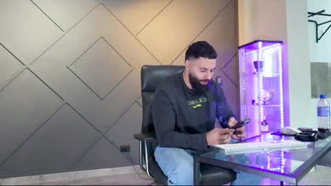 Matthew .. for short call me Matt online show from 02-27-25, 09:54