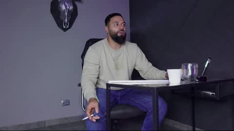 Matthew .. for short call me Matt online show from 09-18-25, 03:41