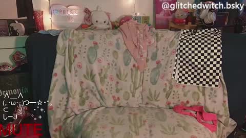 Glitch online show from 12-13-24, 09:09