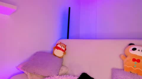Snapshot of gloomydoll chatting on 12-14-24, 08:08 Mimi online show from 12-14-24, 08:08