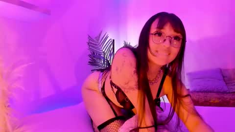 Snapshot of gloomydoll chatting on 10-01-25, 07:20 Mimi online show from 10-01-25, 07:20