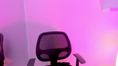 Snapshot of gloomydoll chatting on 12-03-25, 08:51 Mimi online show from 12-03-25, 08:51