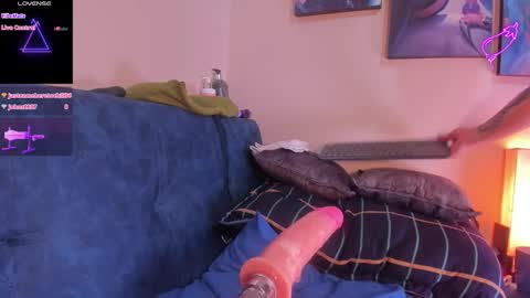 Snapshot of glorfindels chatting on 03-10-26, 05:29 Ask Me online show from 03-10-26, 05:29