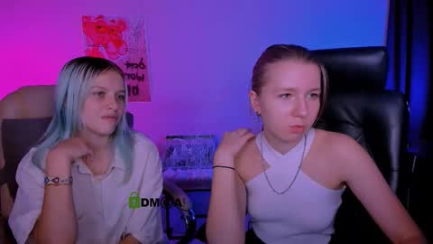 Snapshot of gloria_bubble chatting on 11-10-25, 08:30 your dream online show from 11-10-25, 08:30