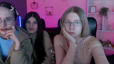 Snapshot of gloria_bubble chatting on 02-05-26, 08:24 your dream online show from 02-05-26, 08:24