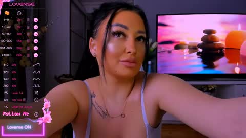 Snapshot of gloria_erine chatting on 03-07-25, 10:32 gabrielle online show from 03-07-25, 10:32