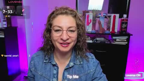 gloriacrespo online show from 10-16-25, 12:11